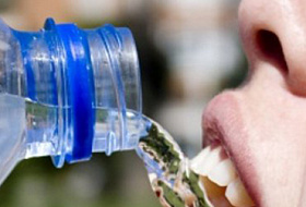 5 причин больше никогда не пить бутилированную воду!